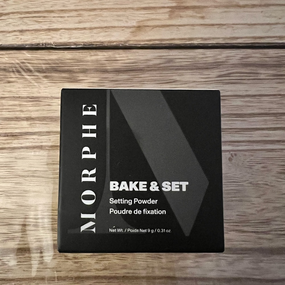 Morphe Black Setting Powder